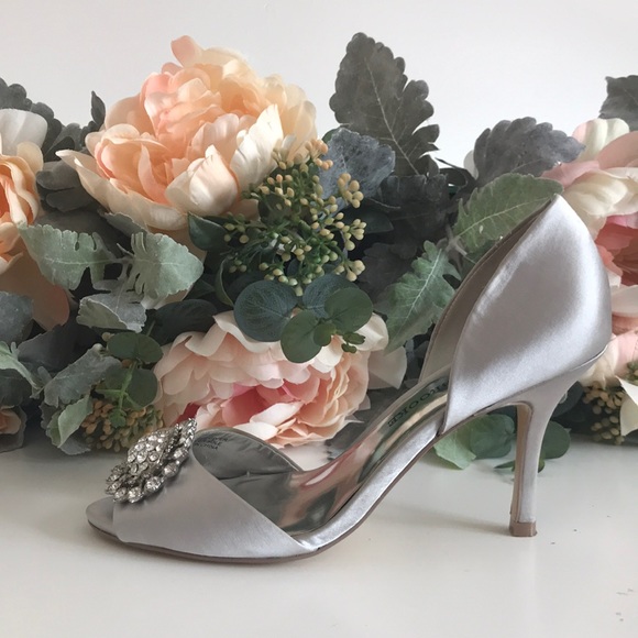 Audrey Brooke embellished satin pump - Picture 3 of 8